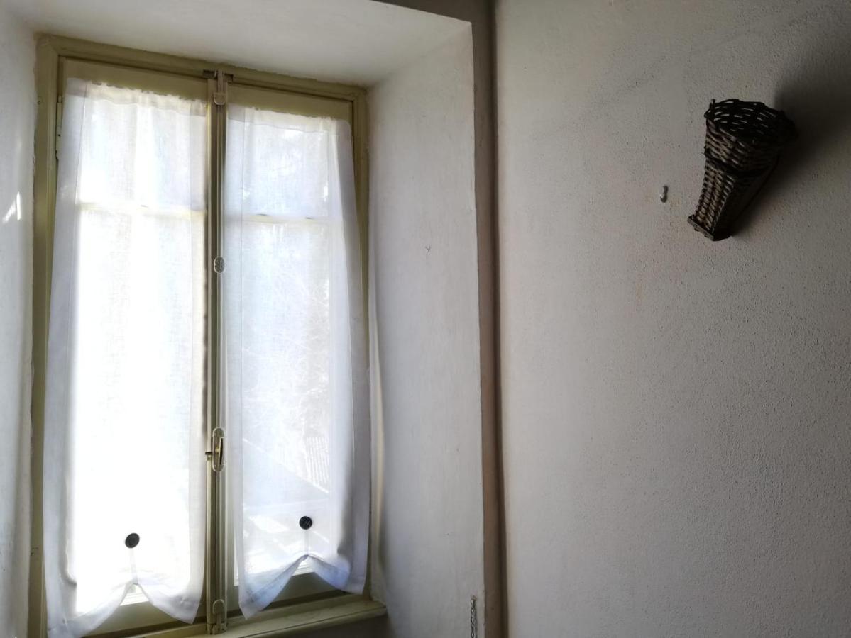 Residenza Santa Valeria Hotell Caglio Eksteriør bilde