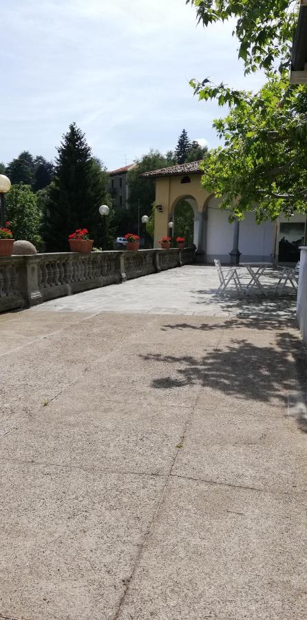 Residenza Santa Valeria Hotell Caglio Eksteriør bilde